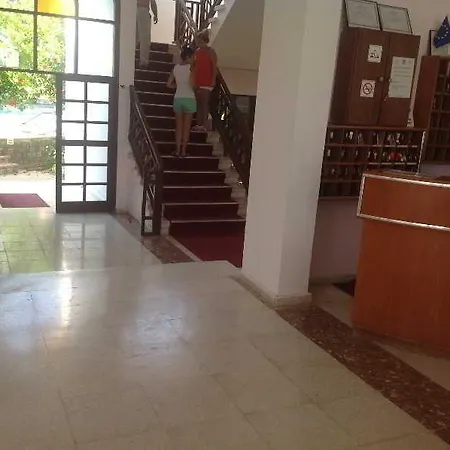 Club Guzelyali Hotel
